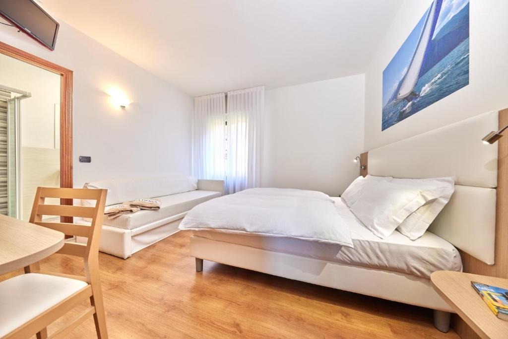 هتل رزا بیچ ریزورت